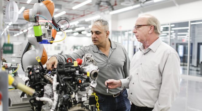 Ford เปิดศูนย์ Advance Manufacturing Center